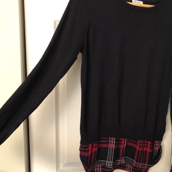 Susina Black and Red Flannel Pullover Sweater - Picture 2 of 5